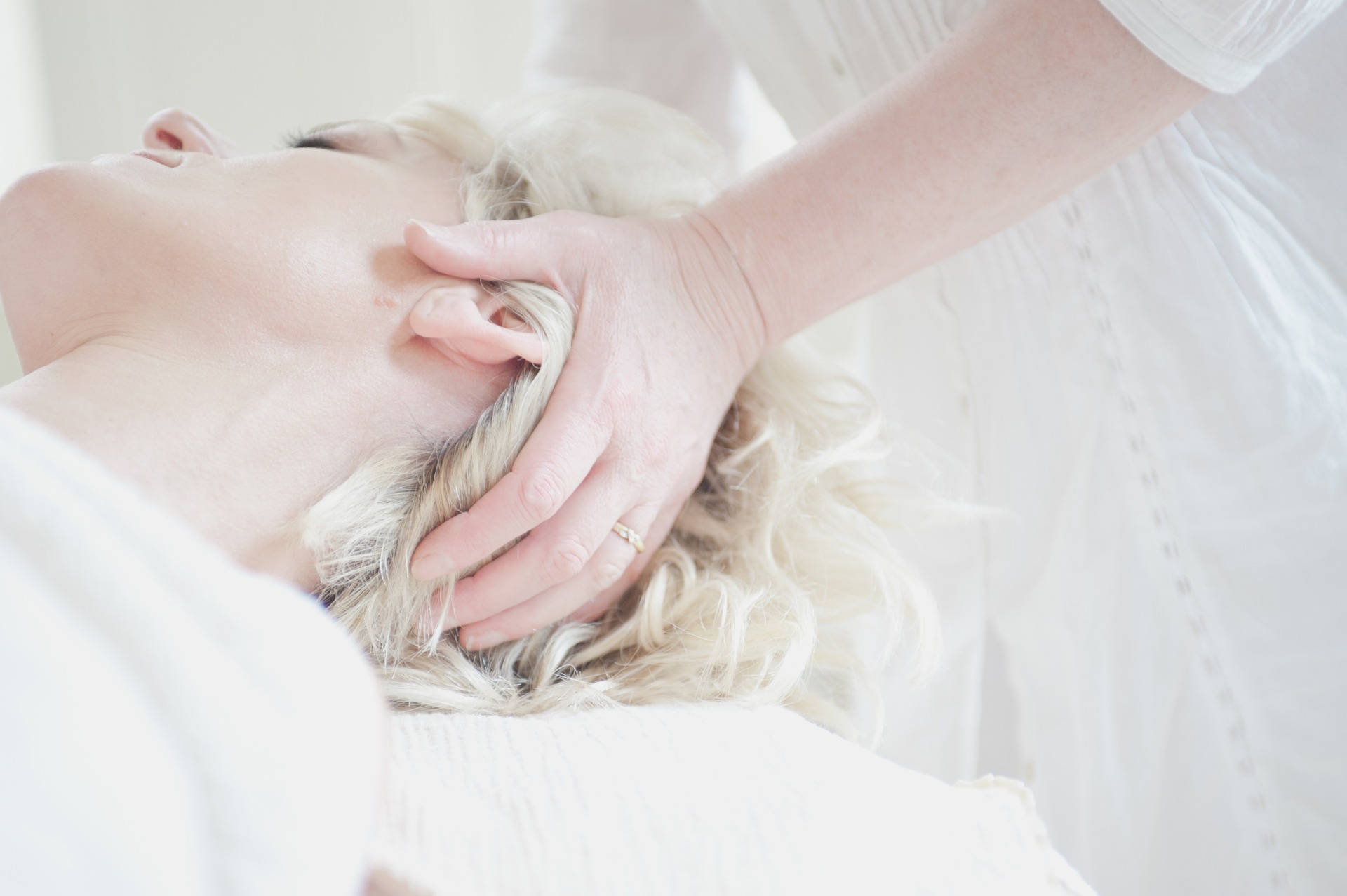 Why my Neck Hurts and How to Get Cure